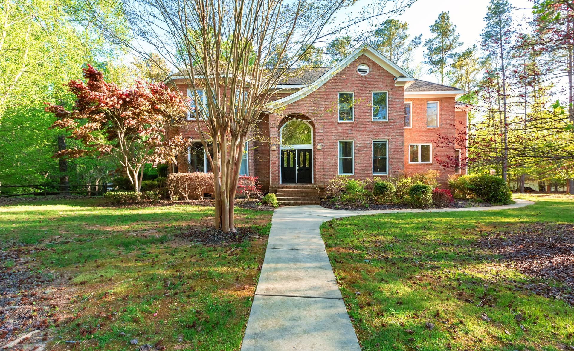 Landscaping and foundation area around a West End Alexandria home